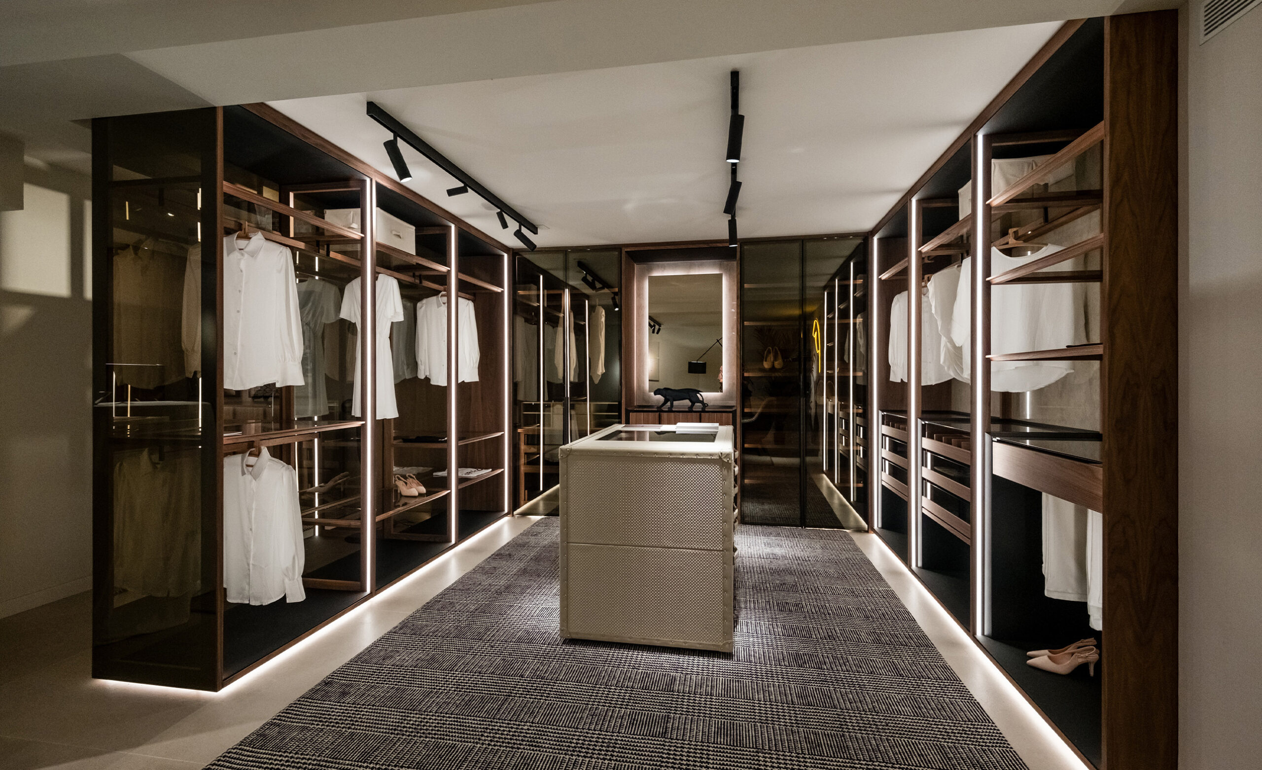 Armarios exclusivos y vestidores de lujo | Uecko Barcelona